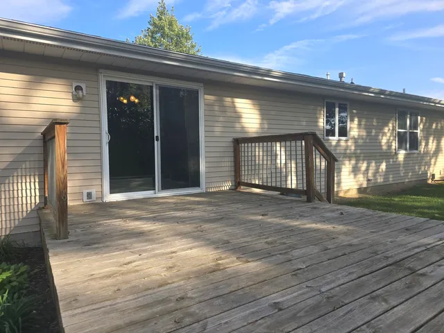 $215,000 | 420 North Fourth Street, Clifton, IL 60927