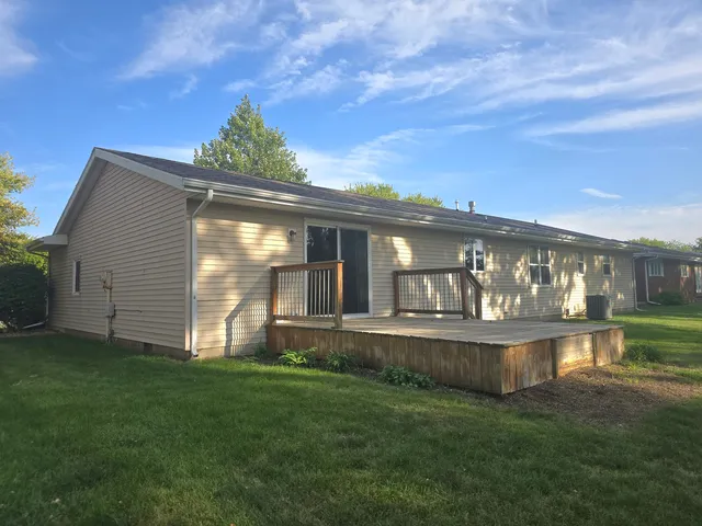 $215,000 | 420 North Fourth Street, Clifton, IL 60927