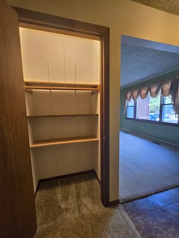 $215,000 | 420 North Fourth Street, Clifton, IL 60927