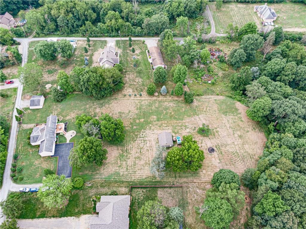 407 Large Drive Cheswick, PA 15024 - Photo 2 of 25