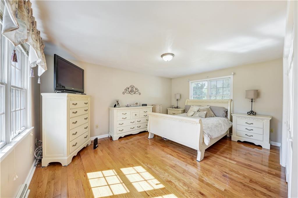 407 Large Drive Cheswick, PA 15024 - Photo 12 of 25