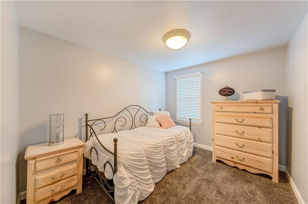 407 Large Drive Cheswick, PA 15024 - Photo 14 of 25