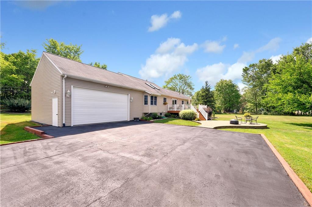 407 Large Drive Cheswick, PA 15024 - Photo 3 of 25