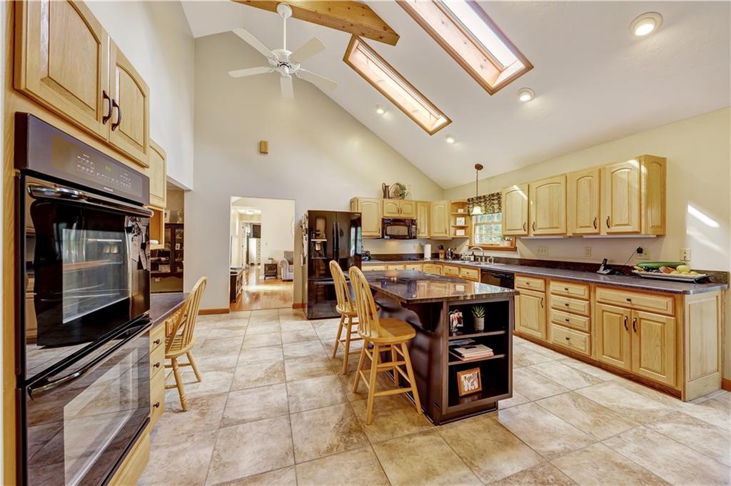 407 Large Drive Cheswick, PA 15024 - Photo 8 of 25