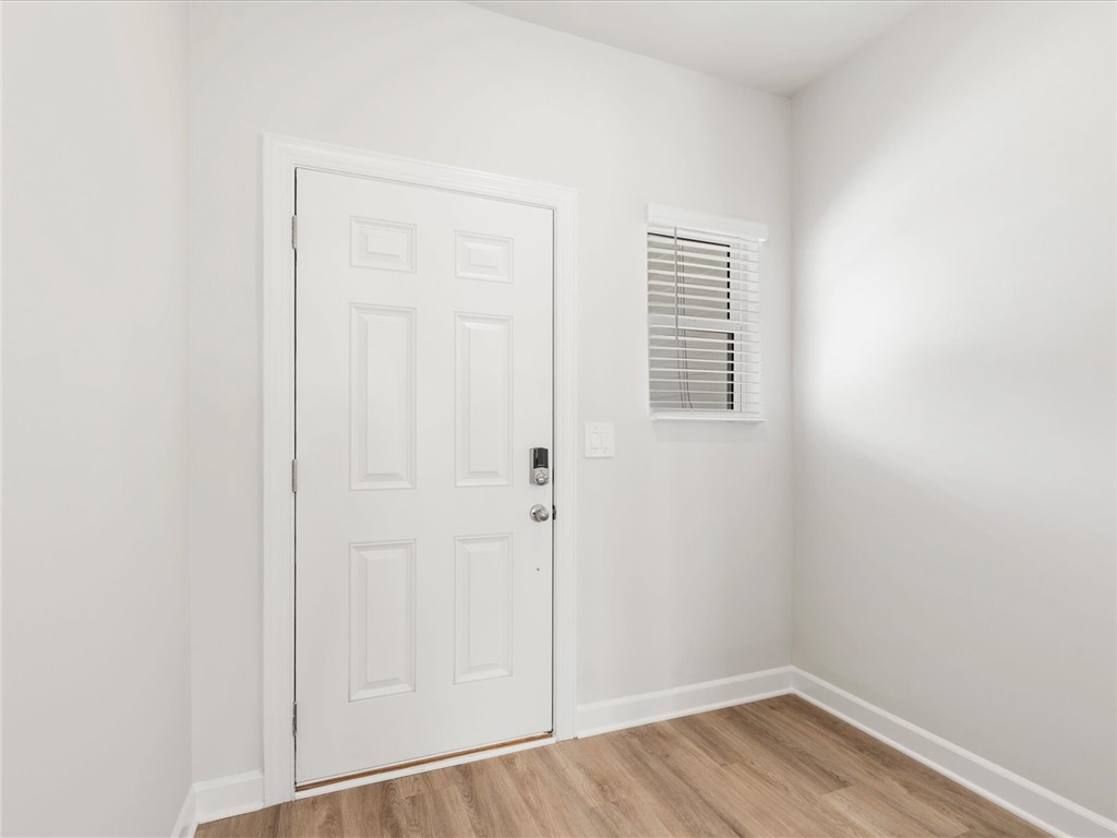 122 Arrow Court Greer, SC 29651 - Photo 3 of 25