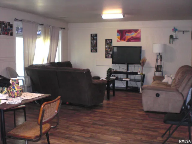 $119,000 | 216 South Pecan Street, De Soto, IL 62924