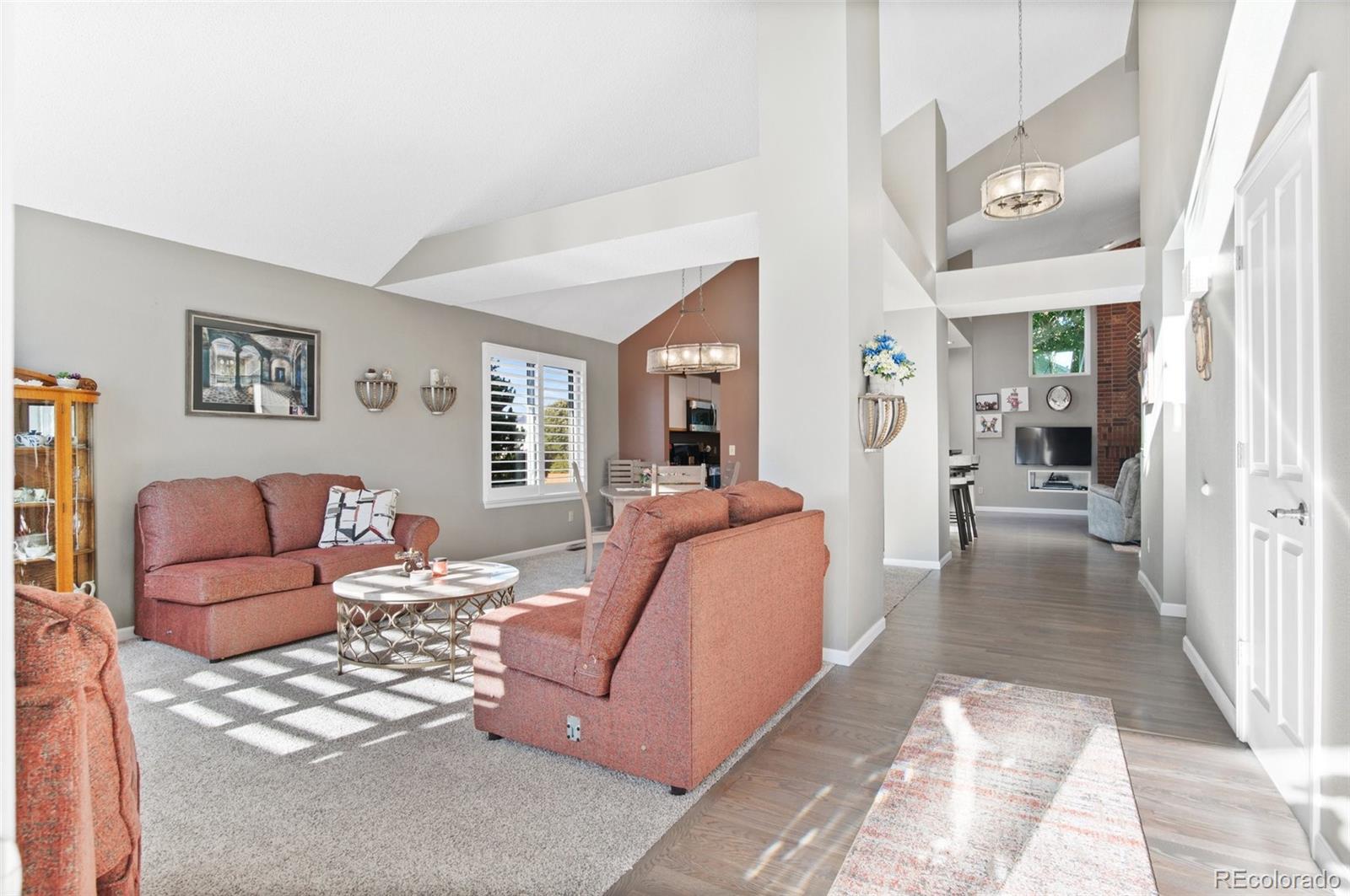 9836 Buckingham Court Highlands Ranch, CO 80130 - Photo 4 of 42