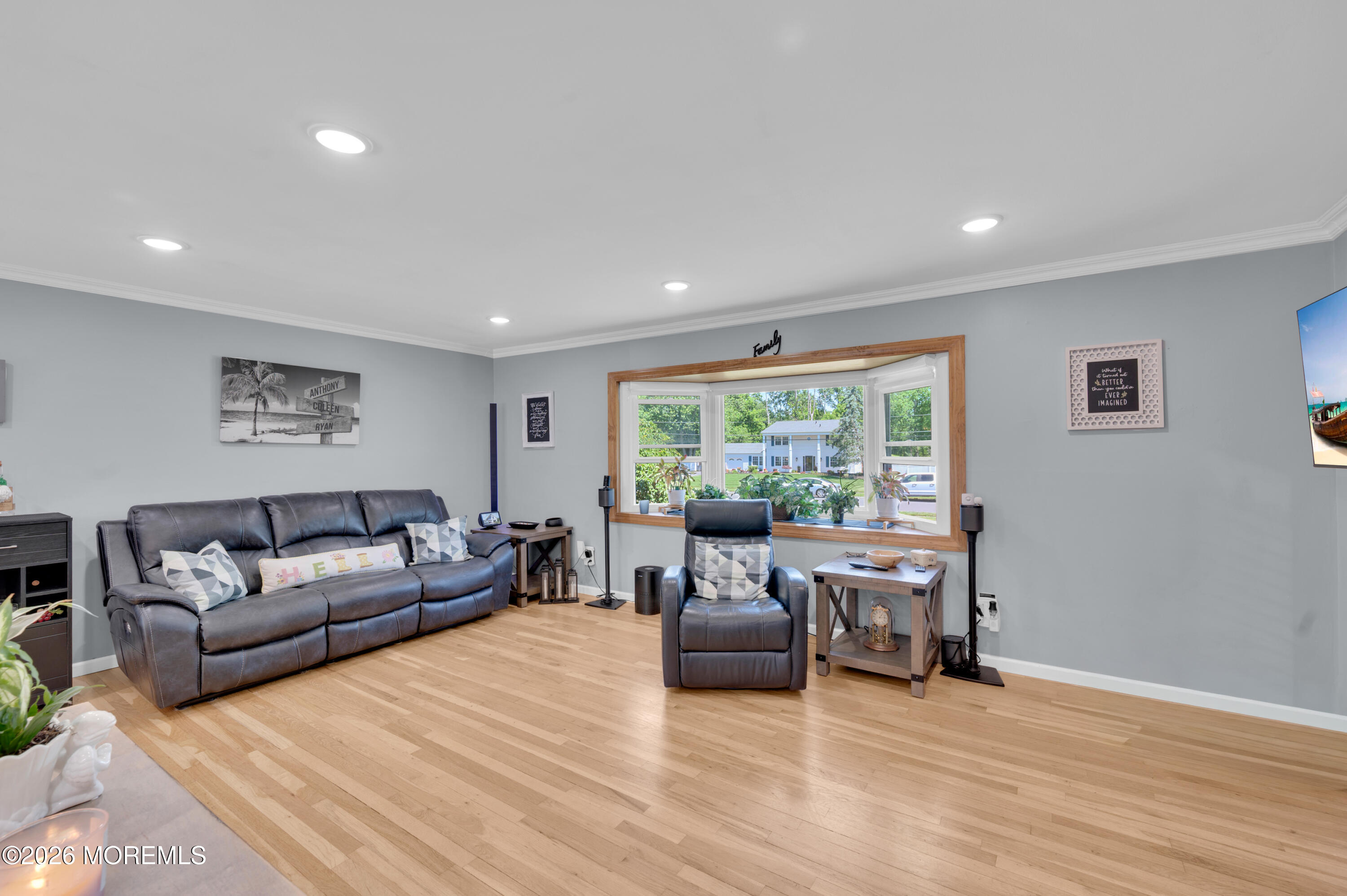 17 Eliot Road Manalapan, NJ 07726 - Photo 9 of 58 Living 2