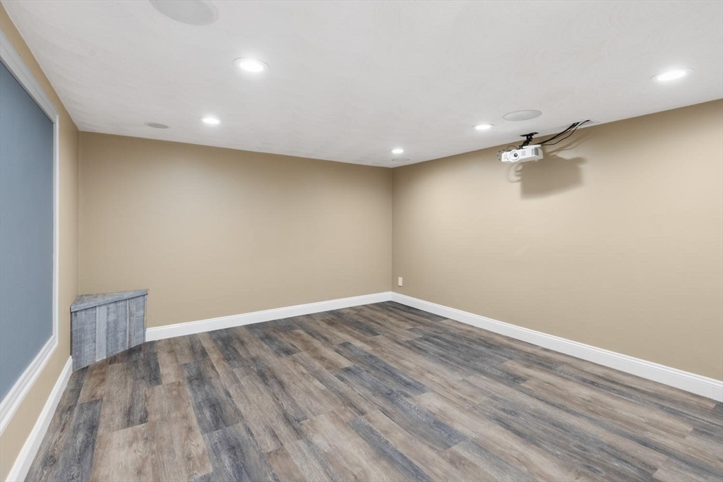 53 Longhill Road Lynn, MA 01904 - Photo 20 of 33