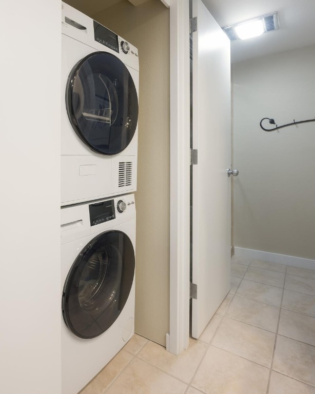22097 Saints John Road, Unit 2526 Keystone, CO 80435 - Photo 23 of 42 a utility room with dryer and washer