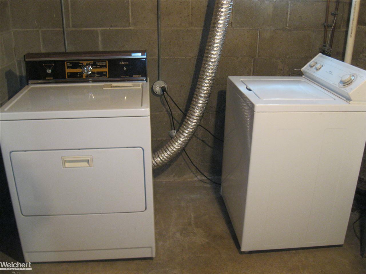47576 Shelby Road Utica, MI 48317 - Photo 36 of 44 31320274-35.JPG