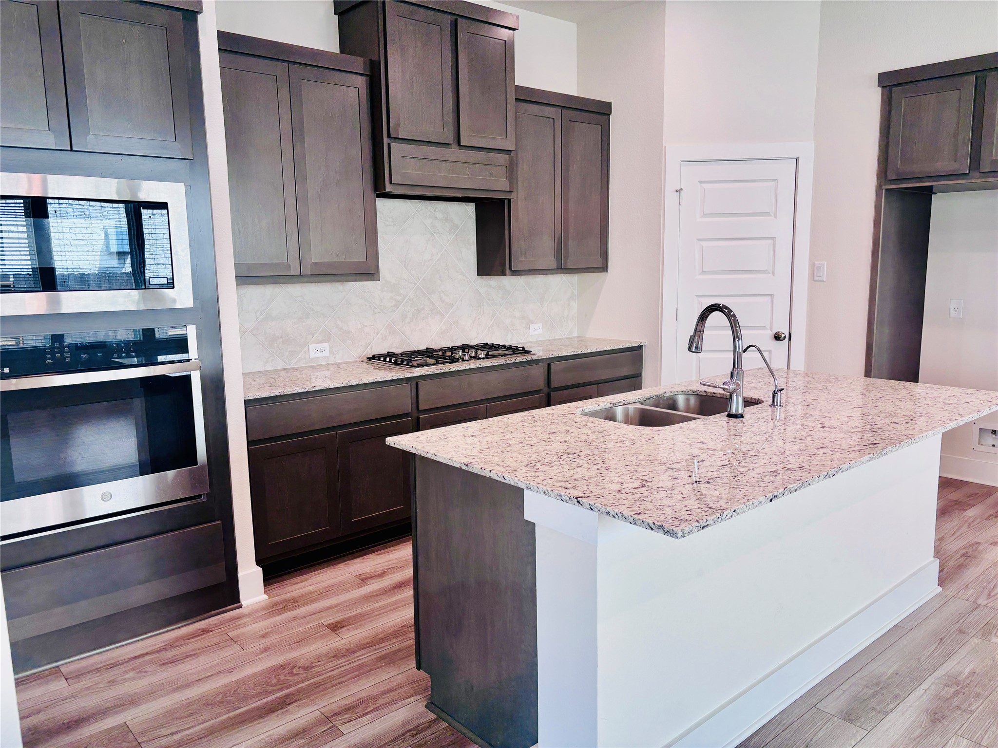 31838 Settlers Rdg Lane Fulshear, TX 77441 - Photo 7 of 14