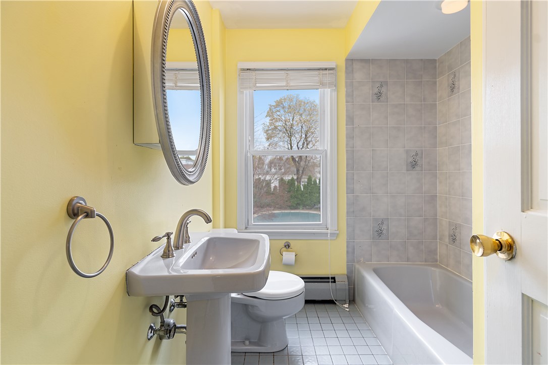 154 St Barnabe Street Woonsocket, RI 02895 - Photo 9 of 27 Gallery Image 9