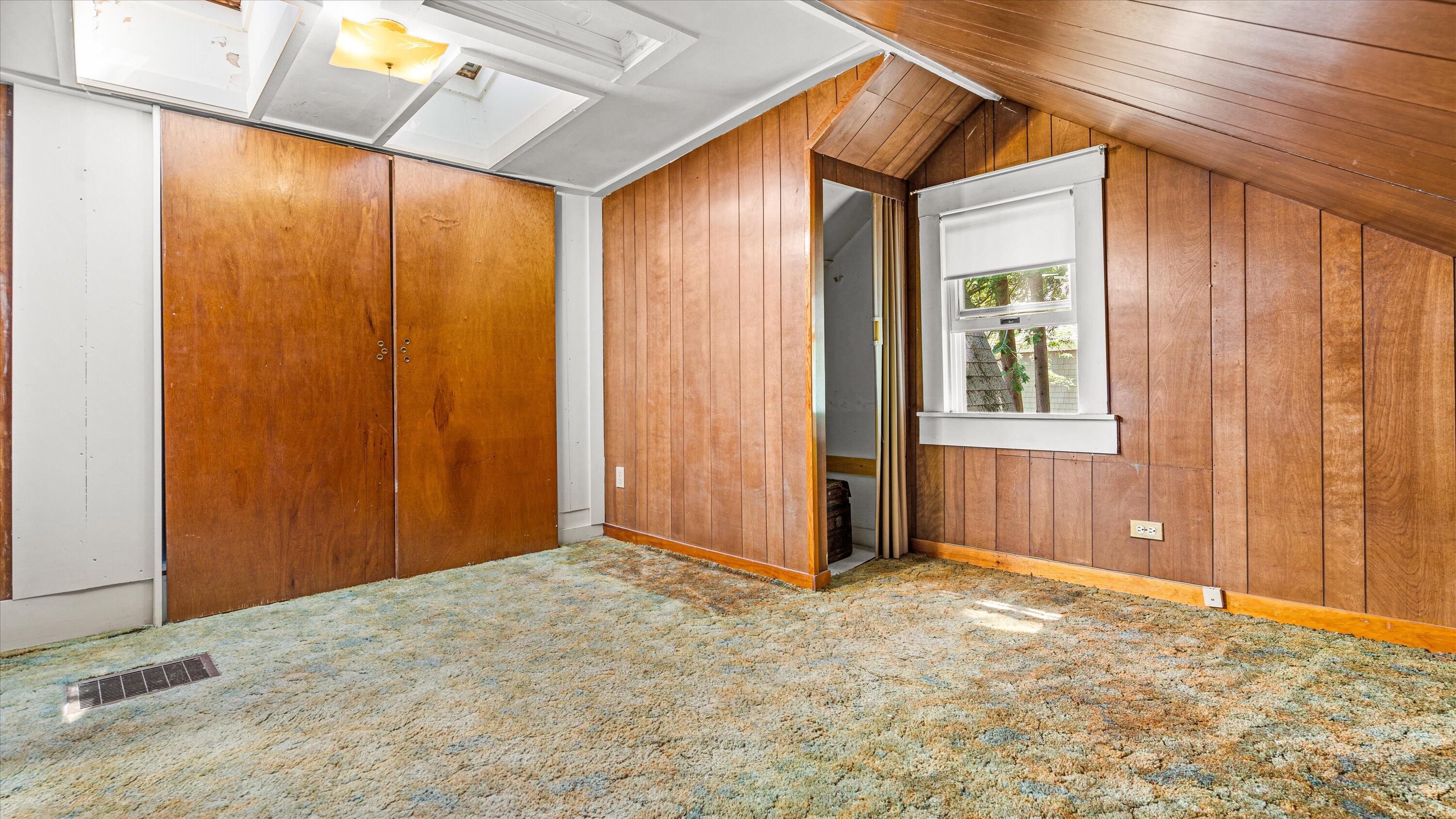 21 Preble Point Road Arrowsic, ME 04530 - Photo 21 of 55 Two closets in this room