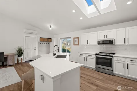 $600,000 | 1673 Palisade Boulevard, DuPont, WA 98327