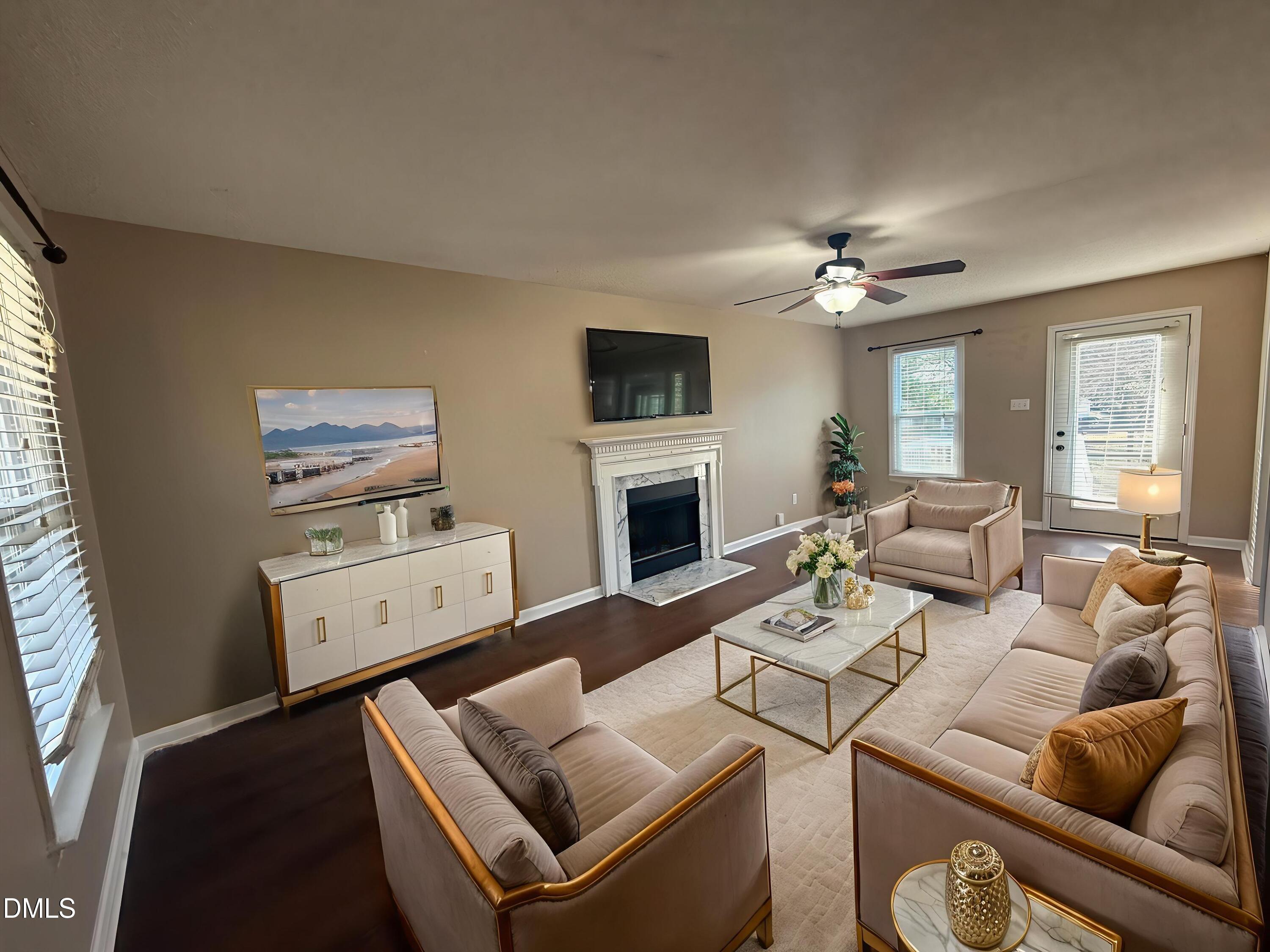 2813 Buckboard Lane Raleigh, NC 27603 - Photo 8 of 20 IMG_9021 - Living Room - Luxury - 0