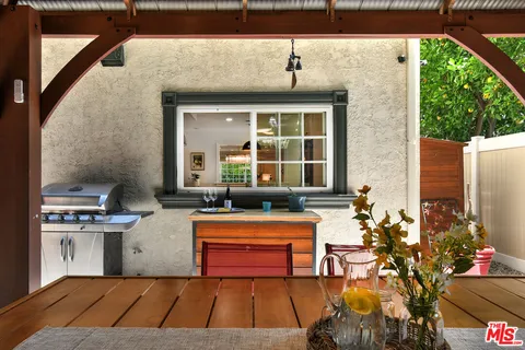 $1,399,000 | 5259 Vesper Avenue, Sherman Oaks, CA 91411