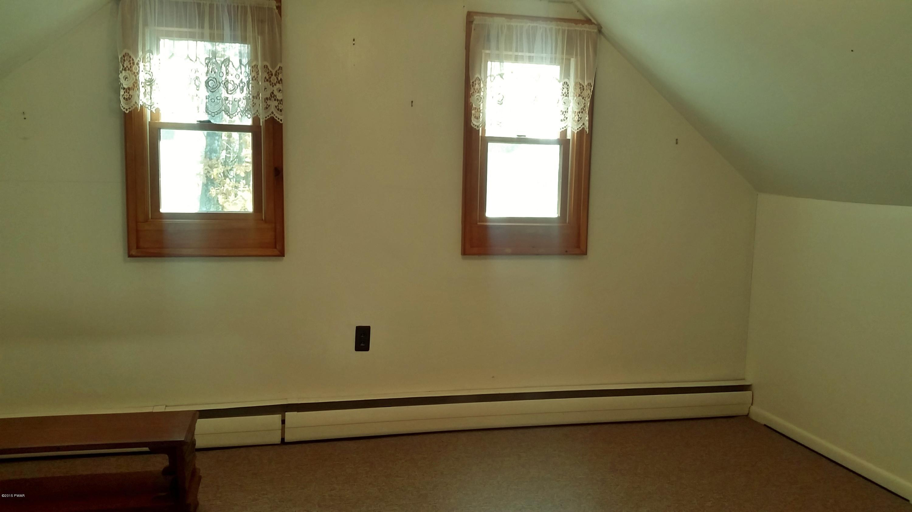 128 Gavoille Road Milford, PA 18337 - Photo 25 of 34