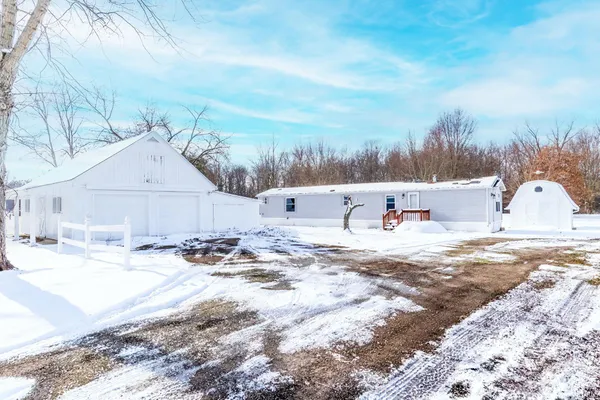 $399,990 | 10630 Marion Center Road, Fort Wayne, IN 46816