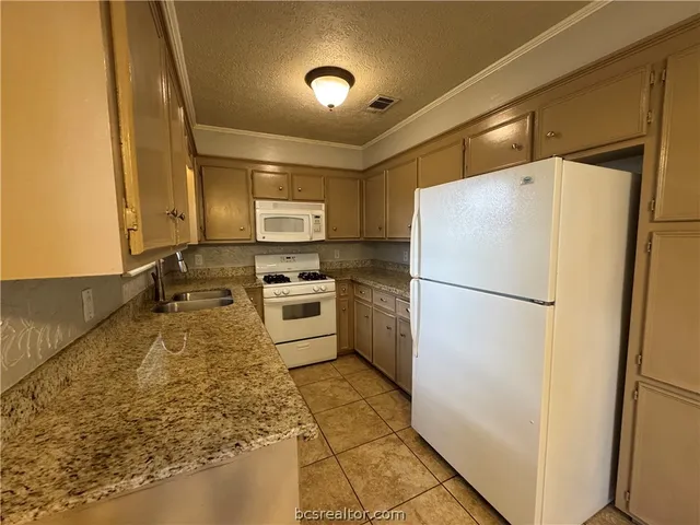 $1,700 | 2807 Jennifer Drive, College Station, TX 77845