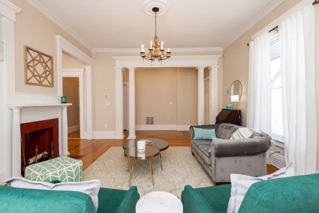 $2,900 | 23 Atlantic Street, Unit 1, Lynn, MA 01902