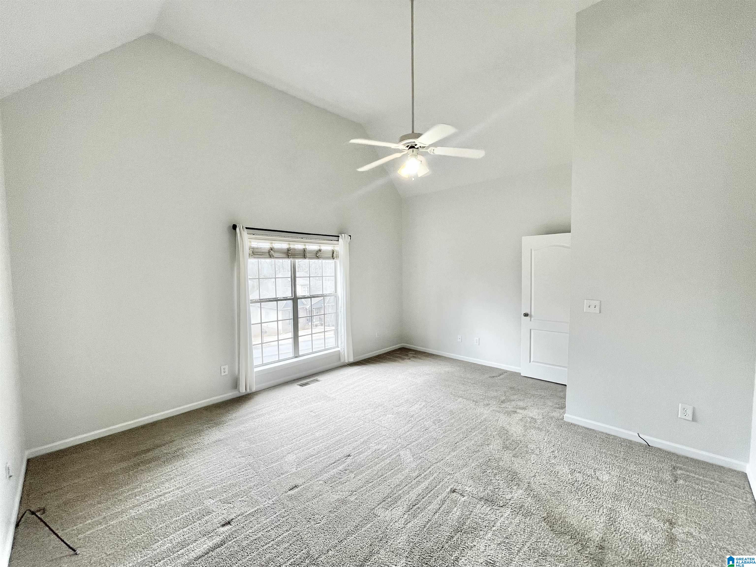 192 Sweetbay Drive Alabaster, AL 35114 - Photo 13 of 33