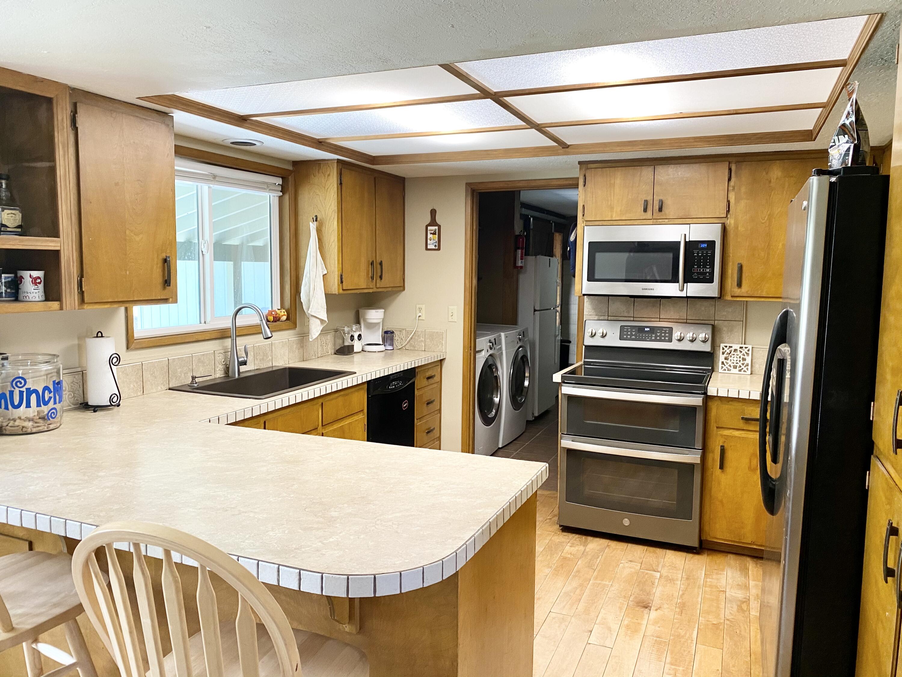 15485 Federal Road La Pine, OR 97739 - Photo 7 of 26 Kitchen