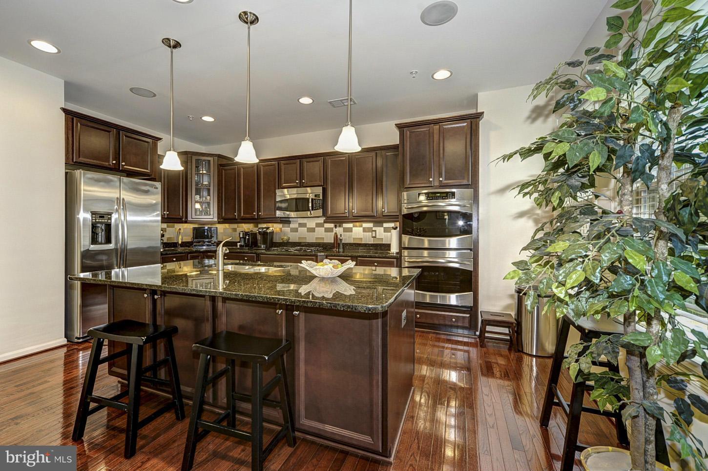 519 Rampart Way National Harbor, MD 20745 - Photo 8 of 30 Kitchen