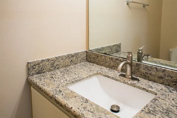 $1,800 | 3098 Holly Hall Street, Unit 3098, Houston, TX 77054