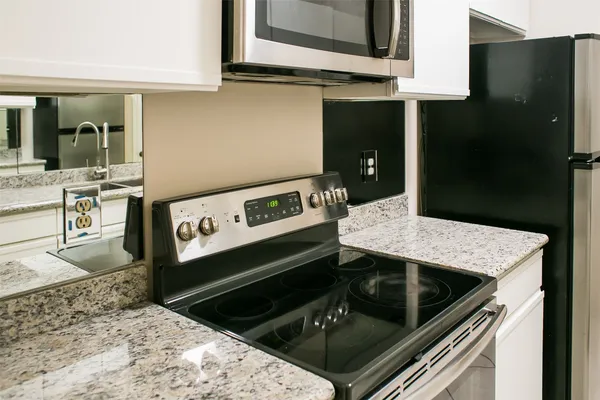 $1,800 | 3098 Holly Hall Street, Unit 3098, Houston, TX 77054