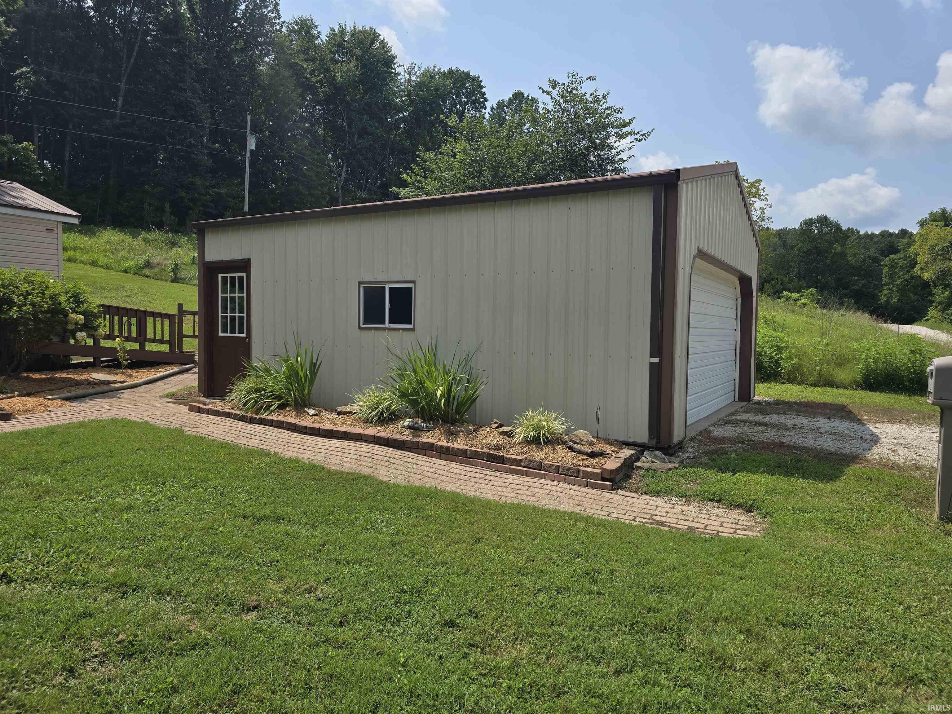 7631 West Campground Road Eckerty, IN 47116 - Photo 5 of 21 Gallery Image 5