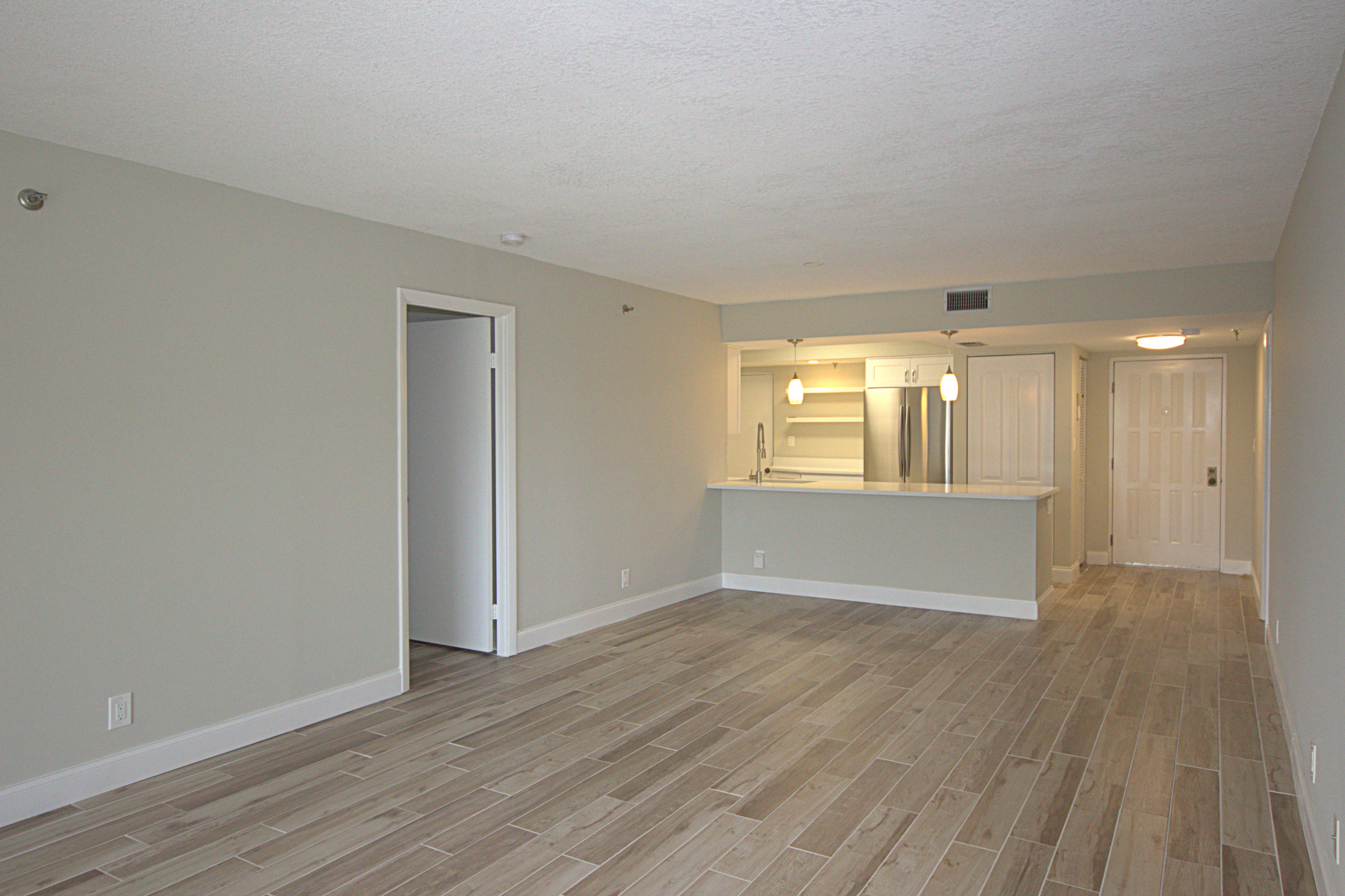 5340 Northwest 2nd Avenue, Unit PH23 Boca Raton, FL 33487 - Photo 2 of 26 IMG_5141