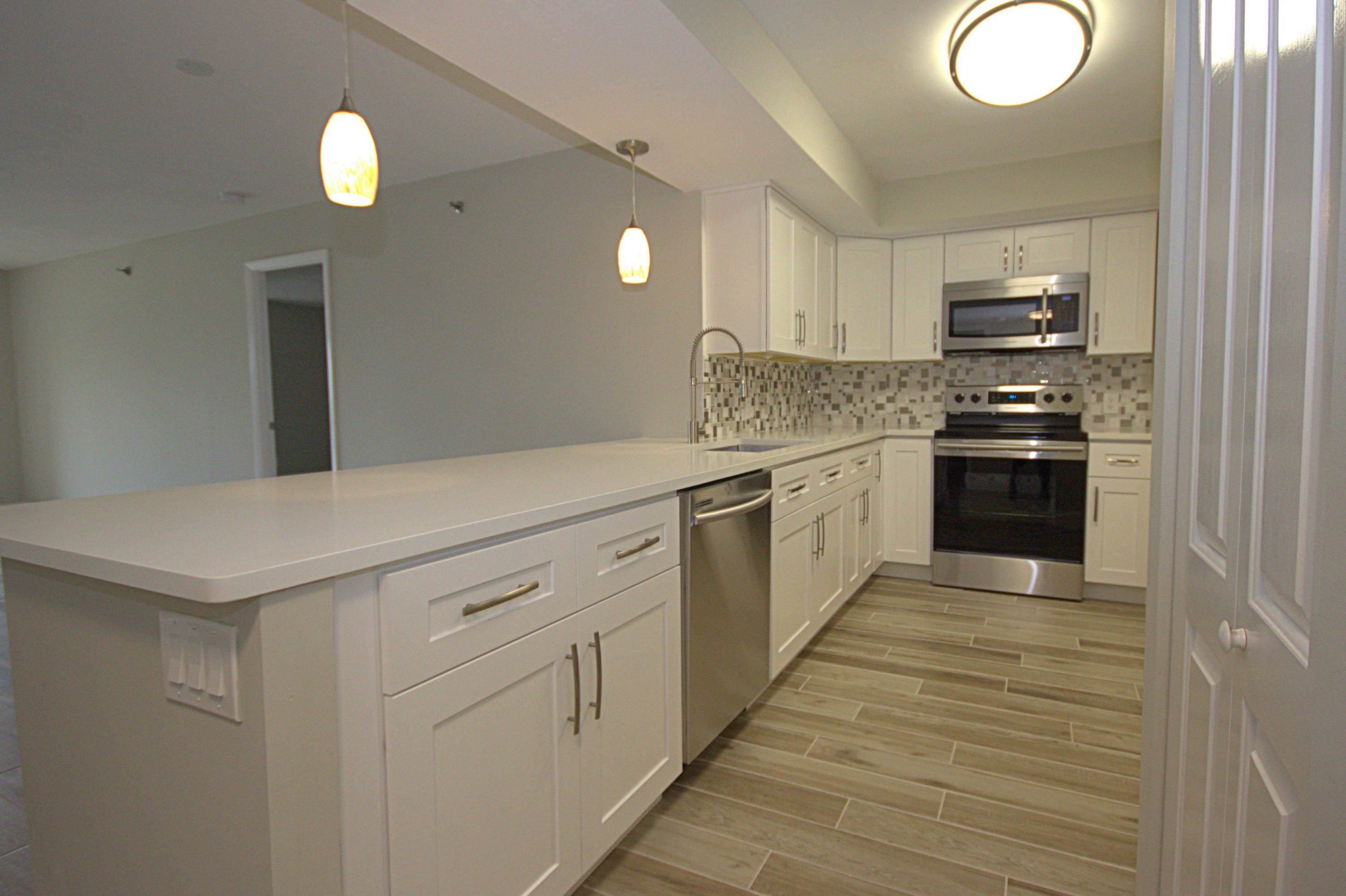 5340 Northwest 2nd Avenue, Unit PH23 Boca Raton, FL 33487 - Photo 6 of 26 IMG_5146