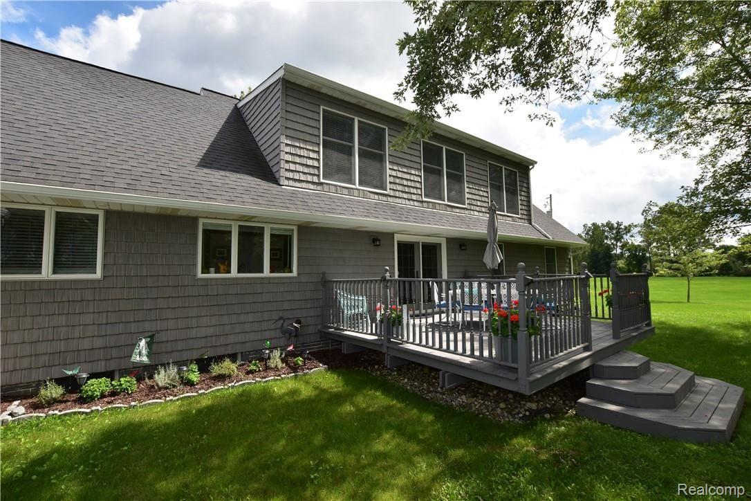 7100 Elms Road Swartz Creek, MI 48473 - Photo 22 of 25 Back of Home and Deck