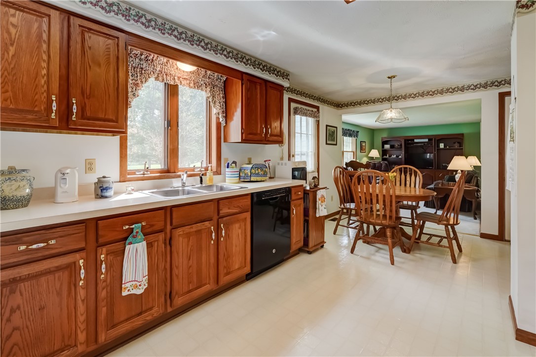 39 Highview Circle Sweden, NY 14420 - Photo 14 of 43 generous countertop and cabinet storage
