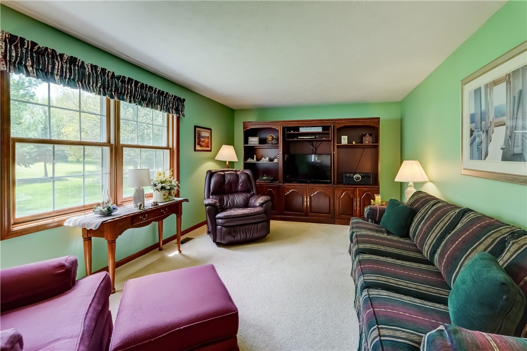 39 Highview Circle Sweden, NY 14420 - Photo 21 of 43 family room