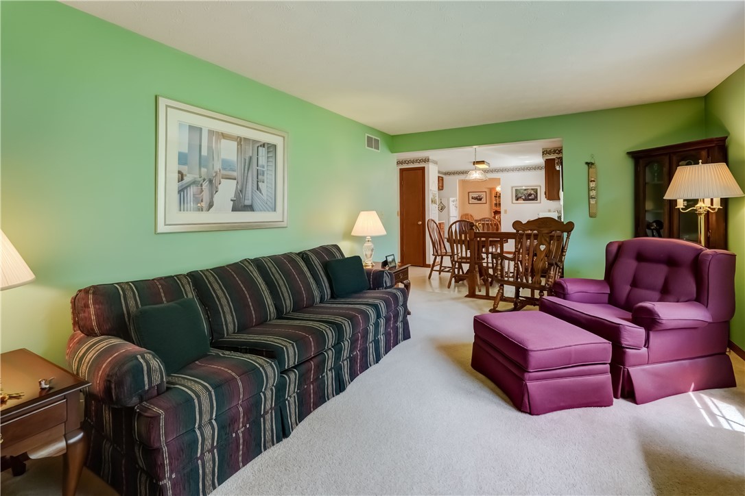 39 Highview Circle Sweden, NY 14420 - Photo 23 of 43 family room