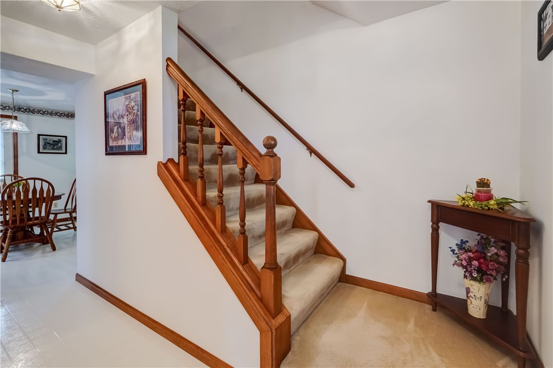 39 Highview Circle Sweden, NY 14420 - Photo 6 of 43 front entry and stairs