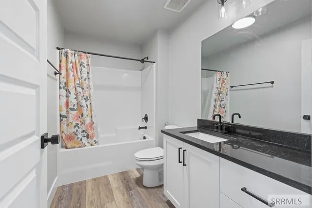 $349,999 | 2997 Sunburst Drive, Ammon, ID 83406