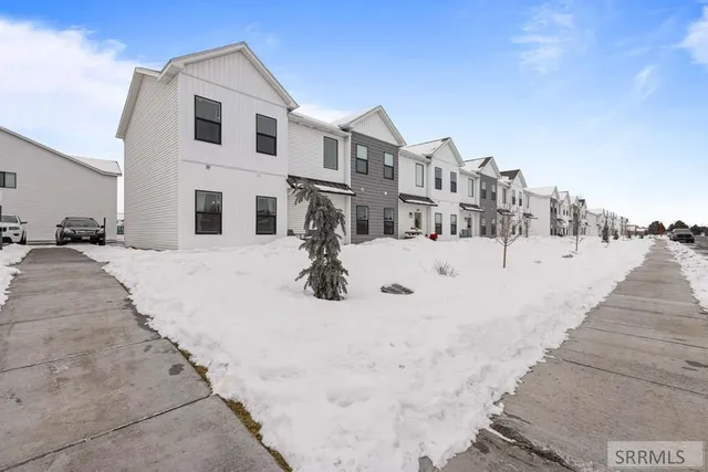 $349,999 | 2997 Sunburst Drive, Ammon, ID 83406