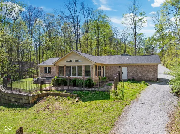 $705,000 | 7967 East Oak Drive, Rockville, IN 47872