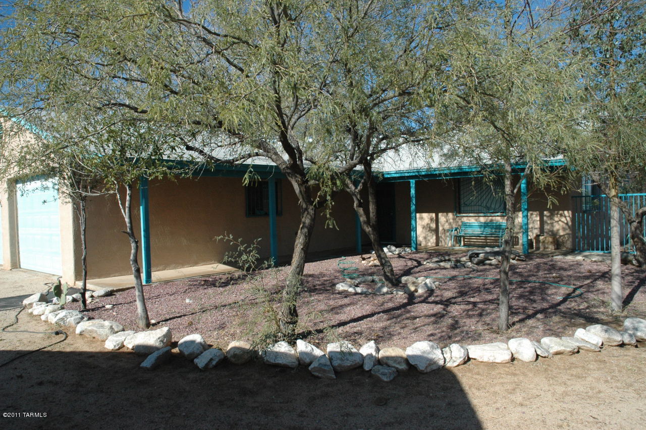 9097 South Desert Well Road Tucson, AZ 85736 - Photo 1 of 45 Gallery Image 1