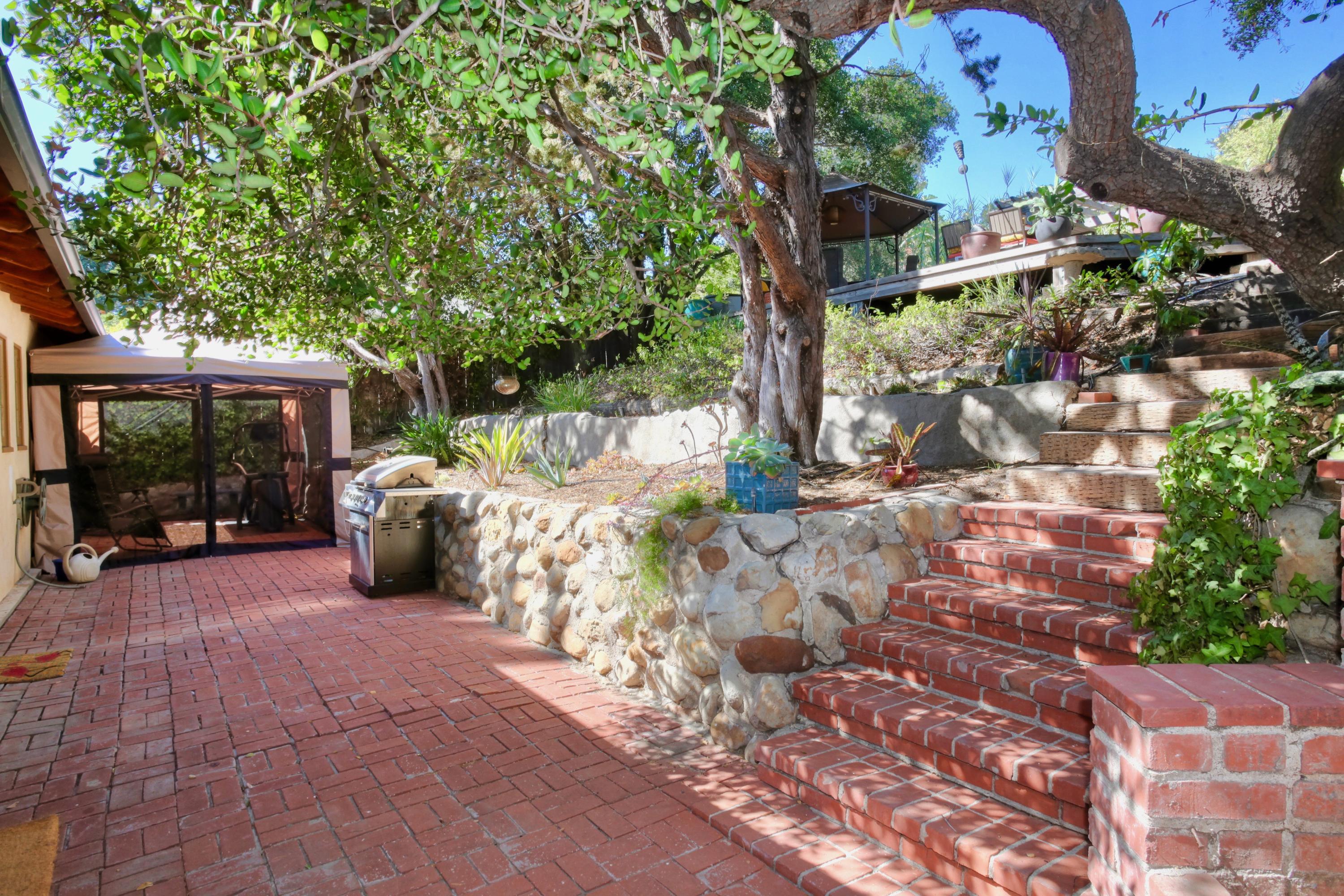 874 Cheltenham Road Santa Barbara, CA 93105 - Photo 18 of 24 33