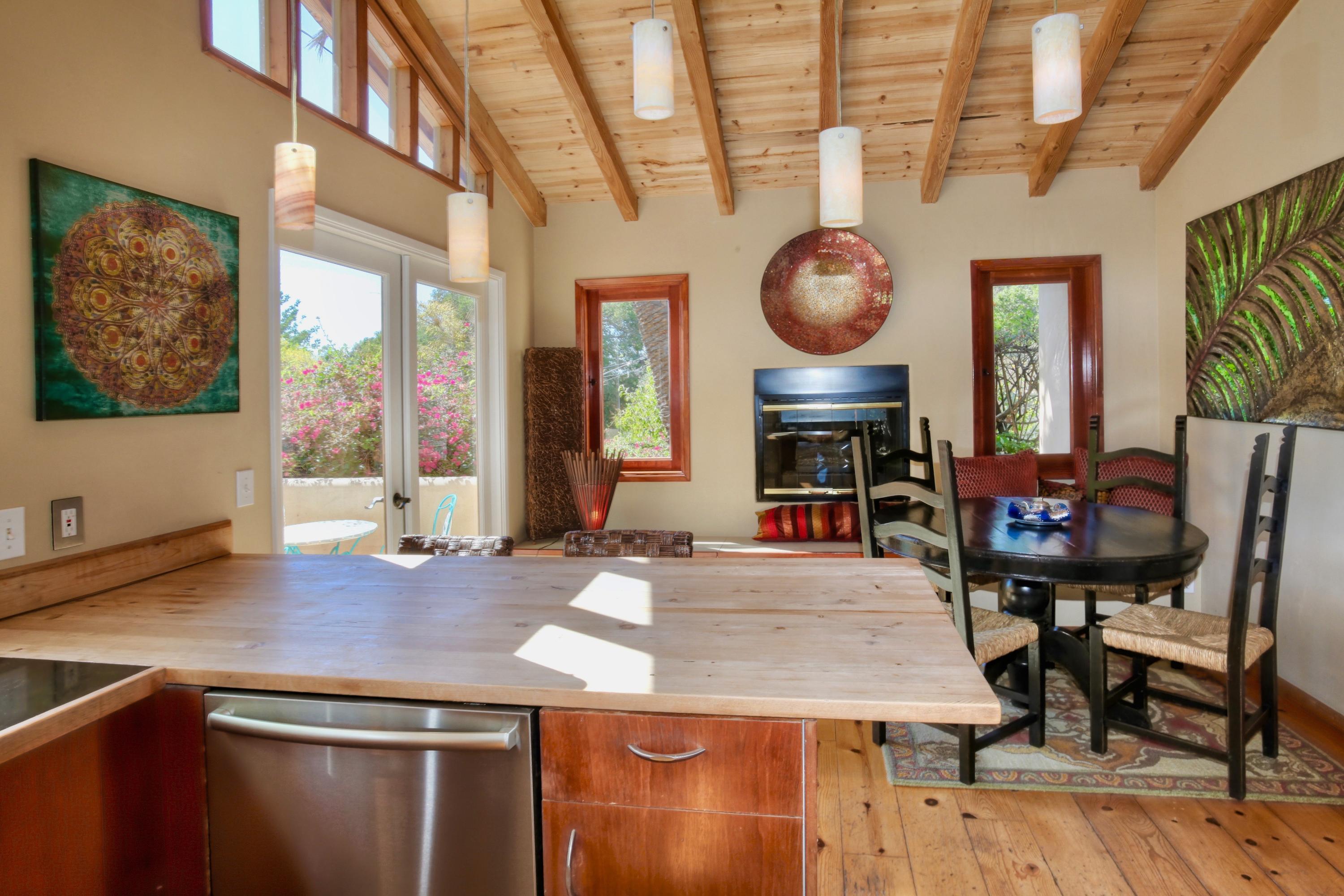 874 Cheltenham Road Santa Barbara, CA 93105 - Photo 8 of 24 9 Kitchen to Family
