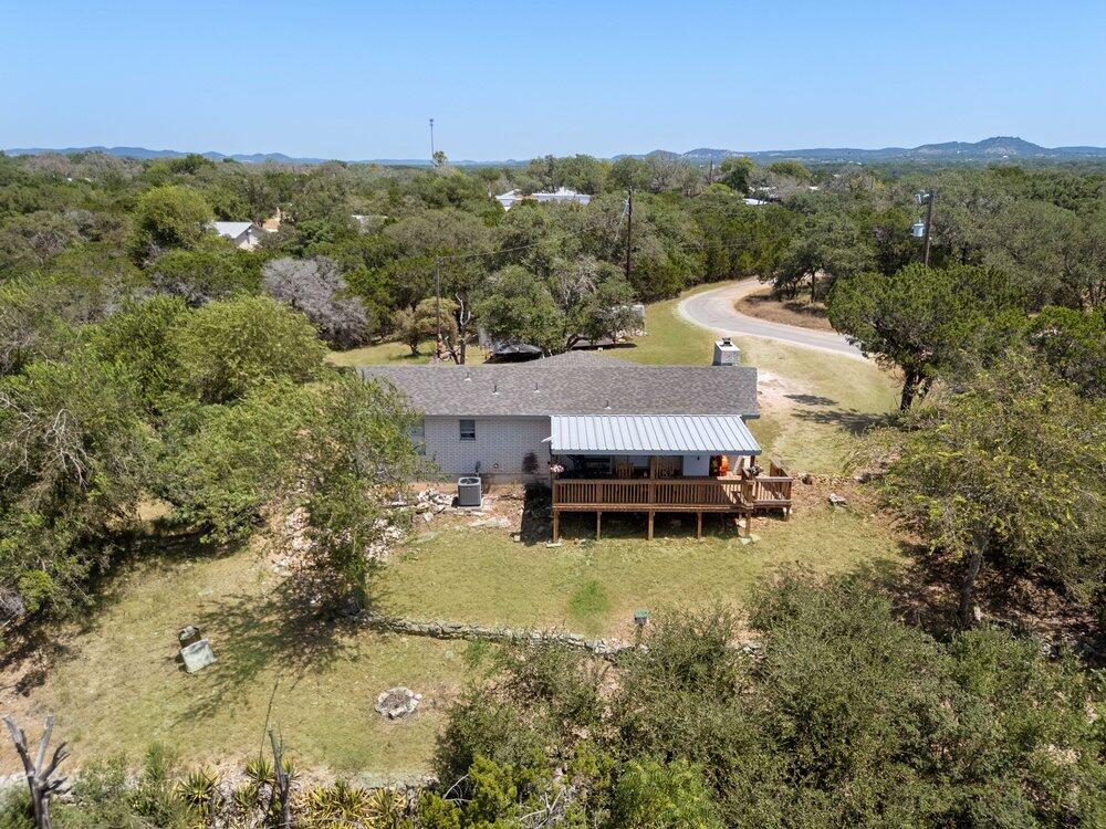731 Mountain View Road Pipe Creek, TX 78063 - Photo 23 of 36 Gallery Image 23