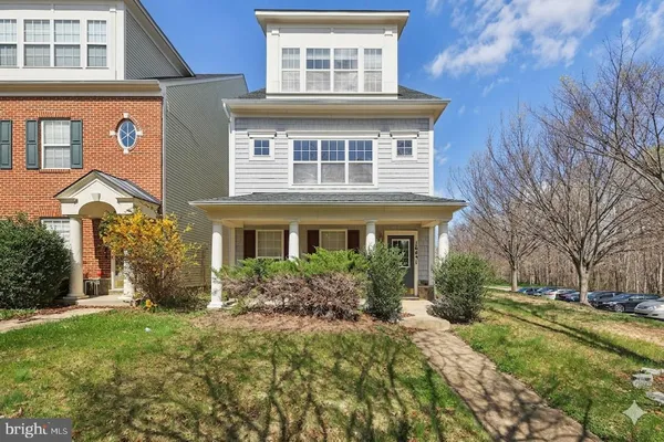 $589,000 | 16451 Kenneweg Court, Woodbridge, VA 22191