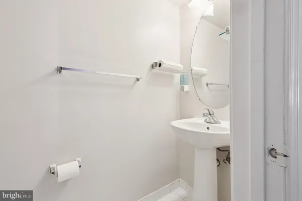 $598,900 | 16451 Kenneweg Court, Woodbridge, VA 22191