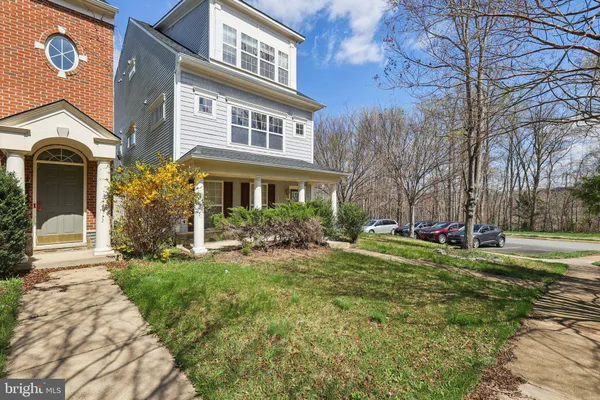 $598,900 | 16451 Kenneweg Court, Woodbridge, VA 22191