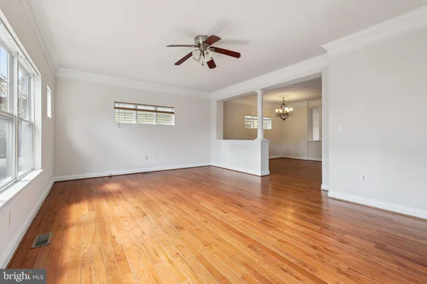 $598,900 | 16451 Kenneweg Court, Woodbridge, VA 22191