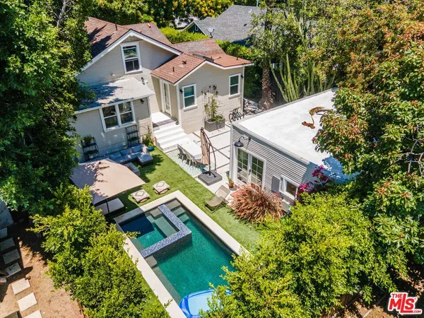 $2,299,000 | 7030 De Longpre Avenue, Los Angeles, CA 90028